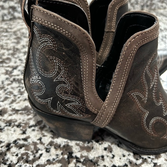 Myra Emmie Faye Stitched Ankle Boot Sz 7